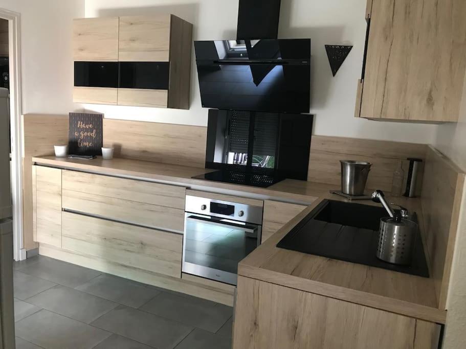 קרקסון Appartement Avec Terrasse Centre De La Bastide מראה חיצוני תמונה